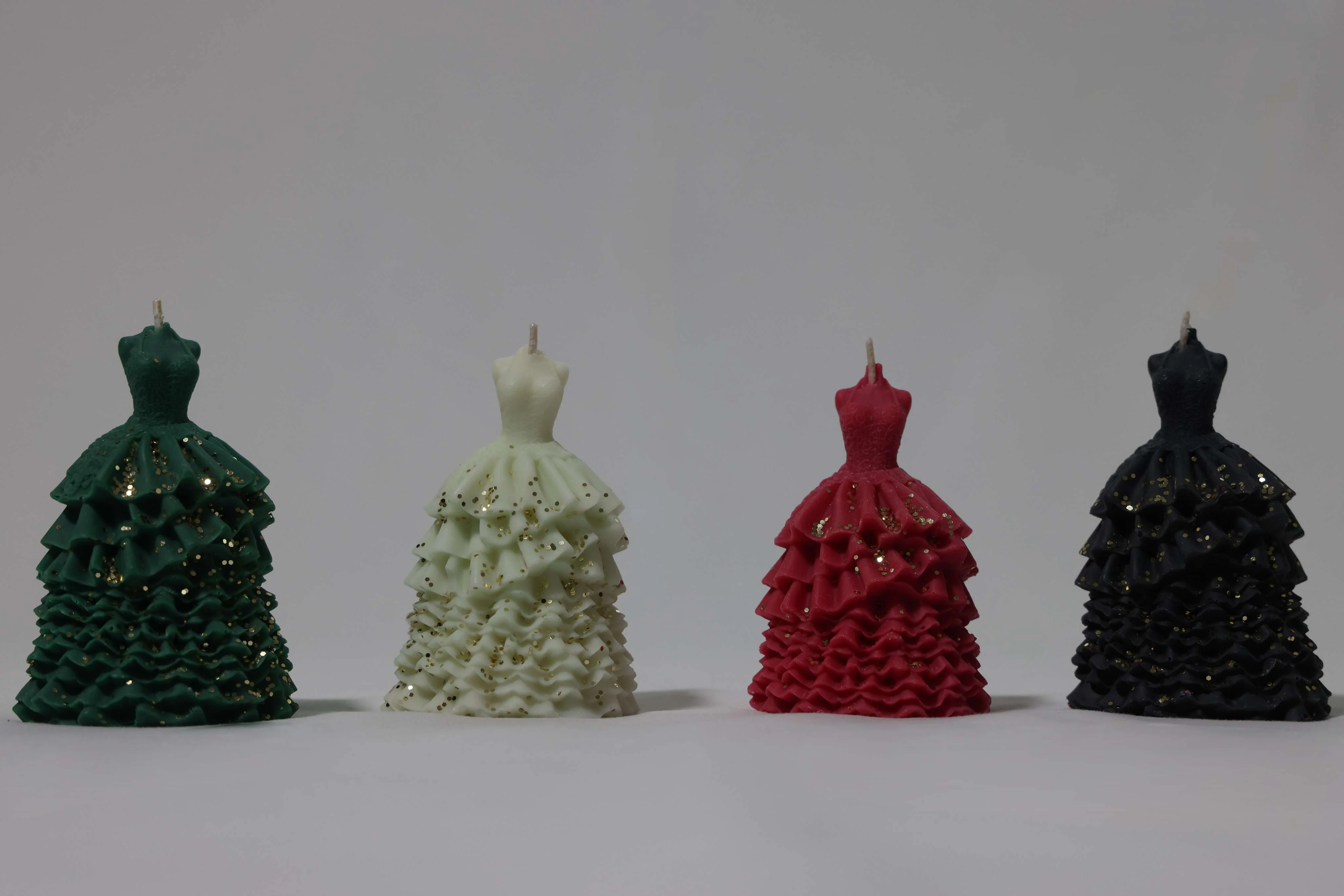 Coconut Soy Wax Glamour Gown Candle - Medium - Image 9