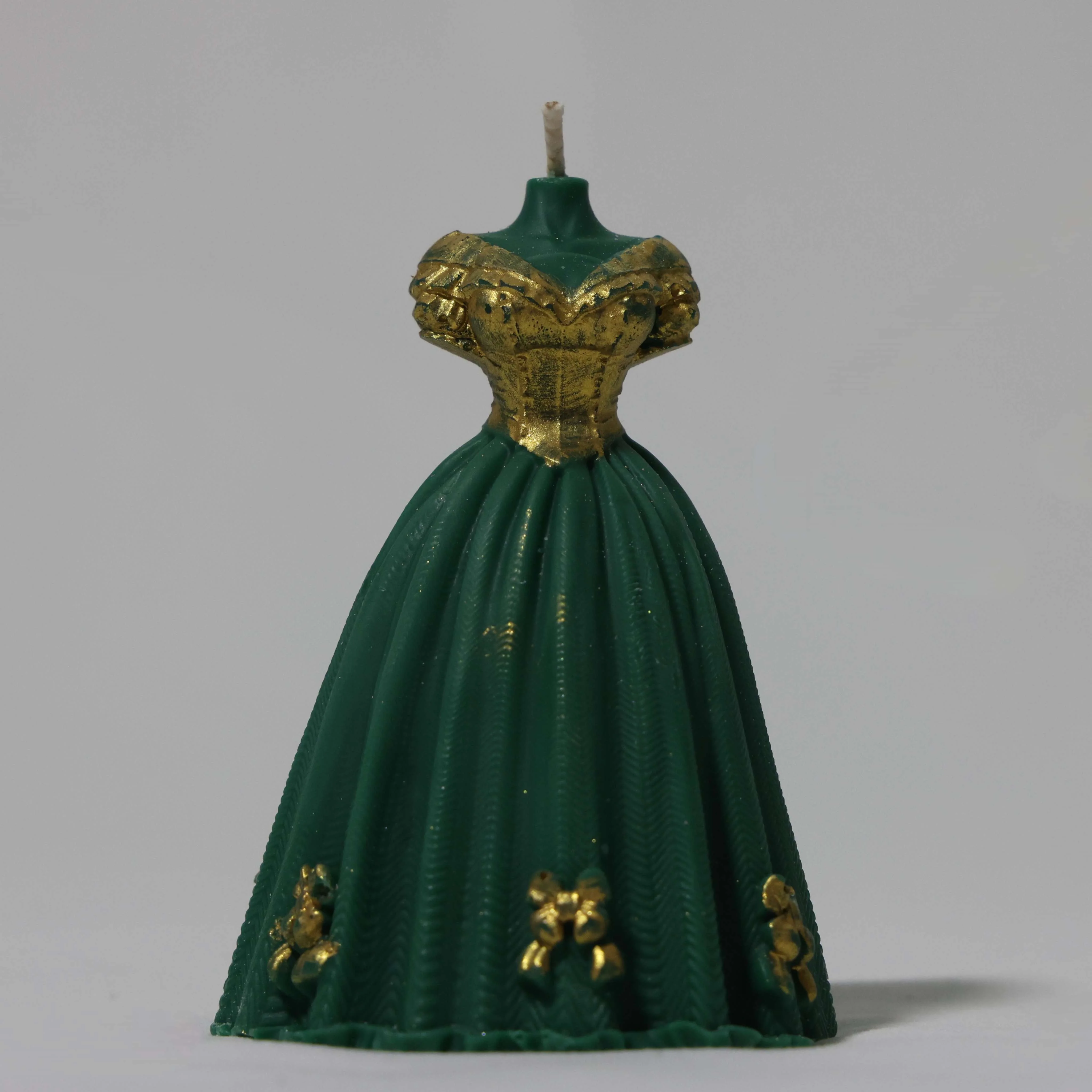 Coconut Soy Wax Queen Gown Candle - Large - Image 3