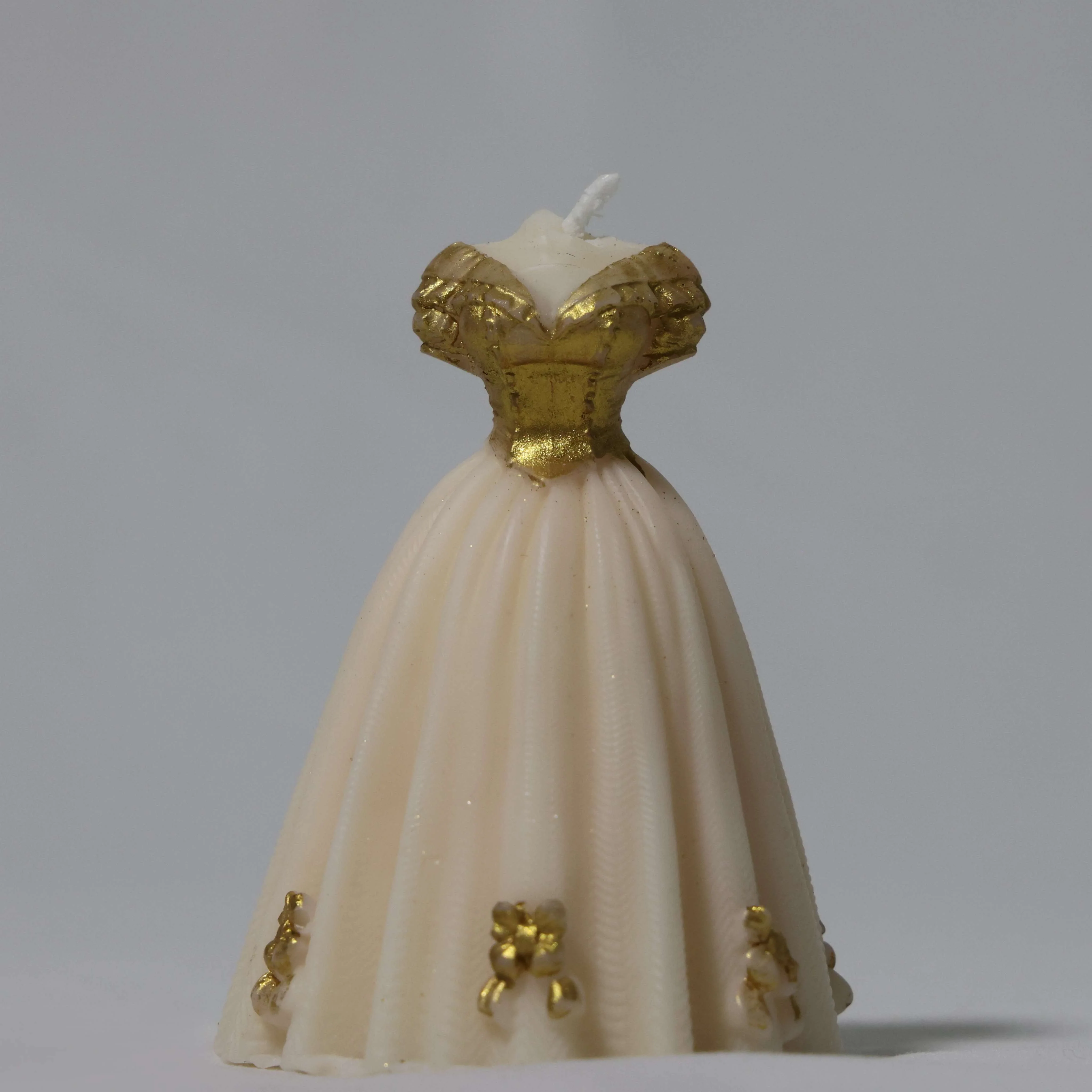 Coconut Soy Wax Queen Gown Candle - Large - Image 7