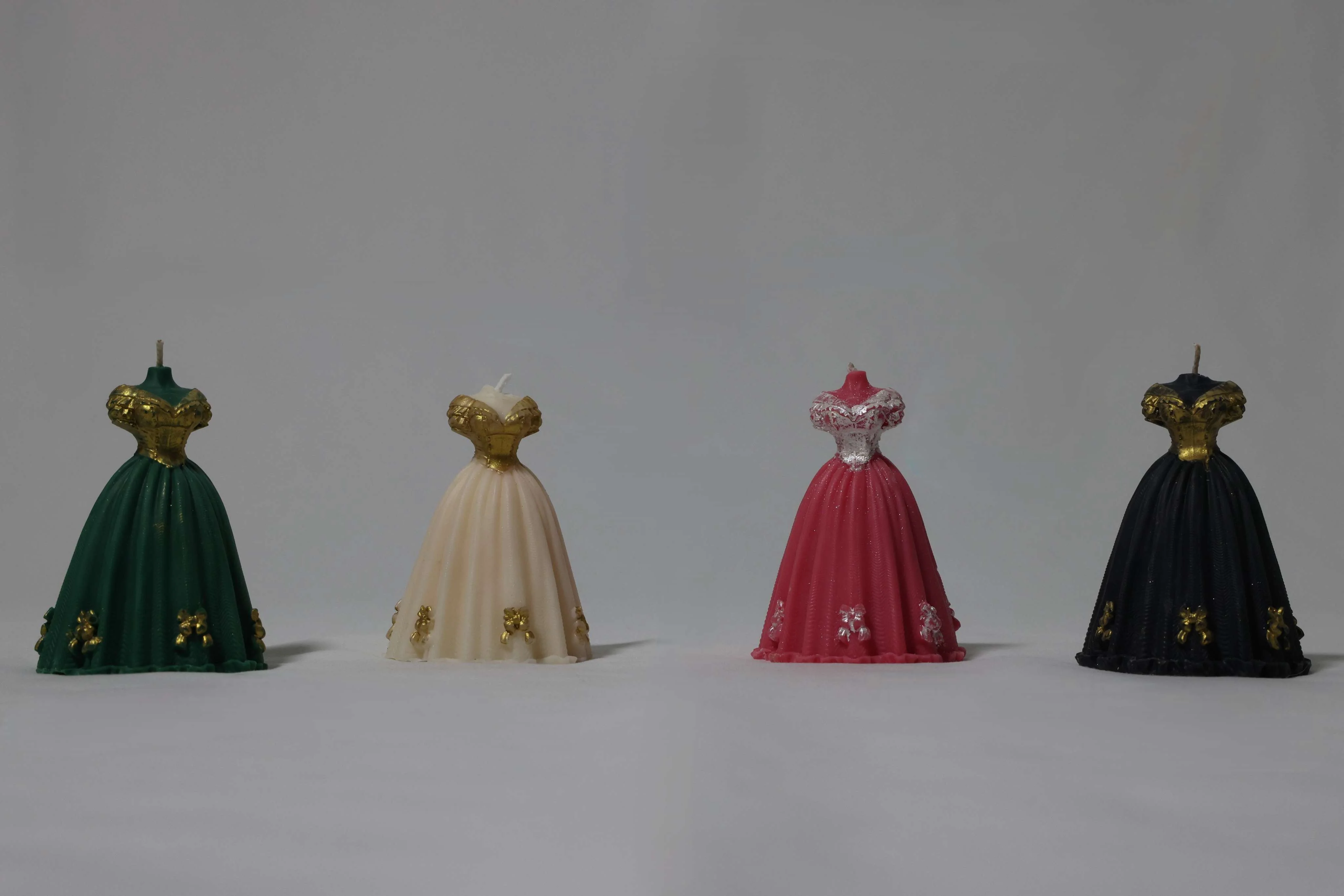 Coconut Soy Wax Queen Gown Candle - Large - Image 9