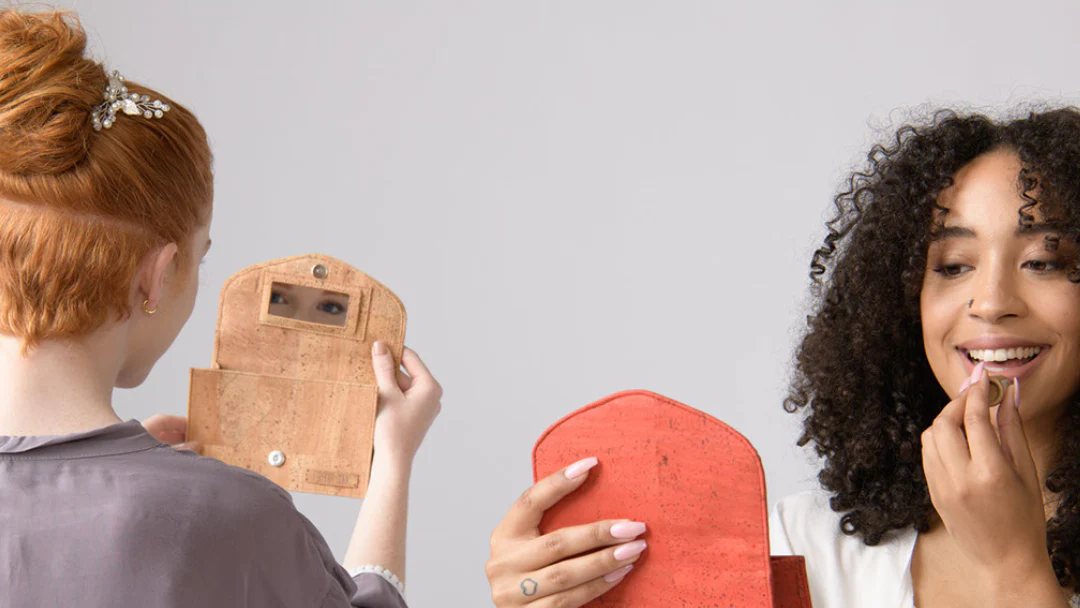 Glam Cosmetic Bag - Image 5