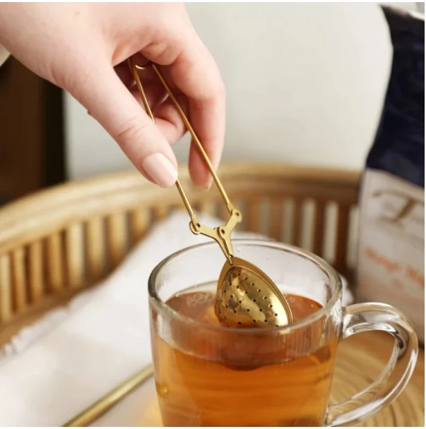 Gold Heart-Shaped Loose Leaf Tea Infuser with Long Handle - Image 7