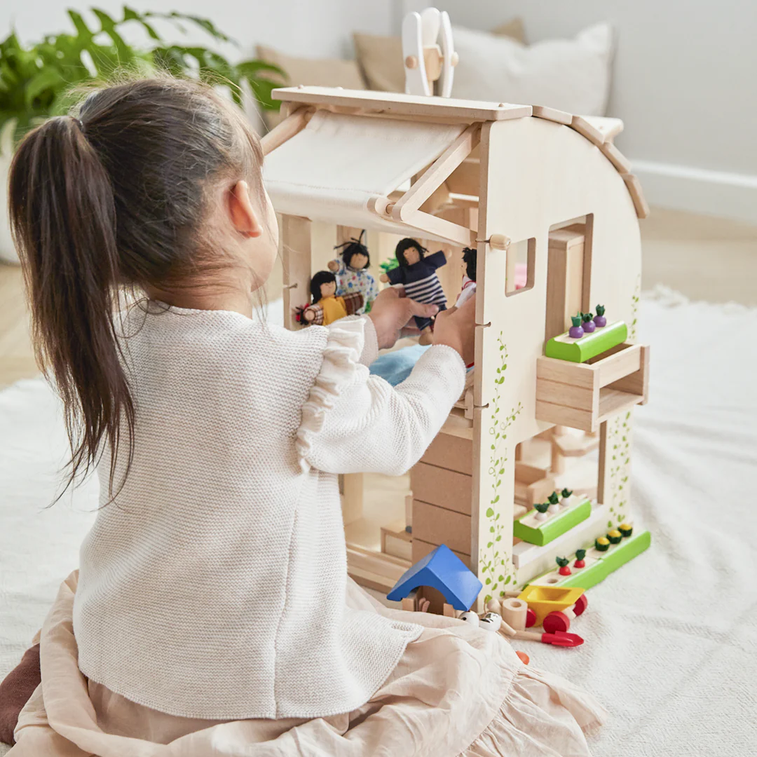 Green Dollhouse - Image 3