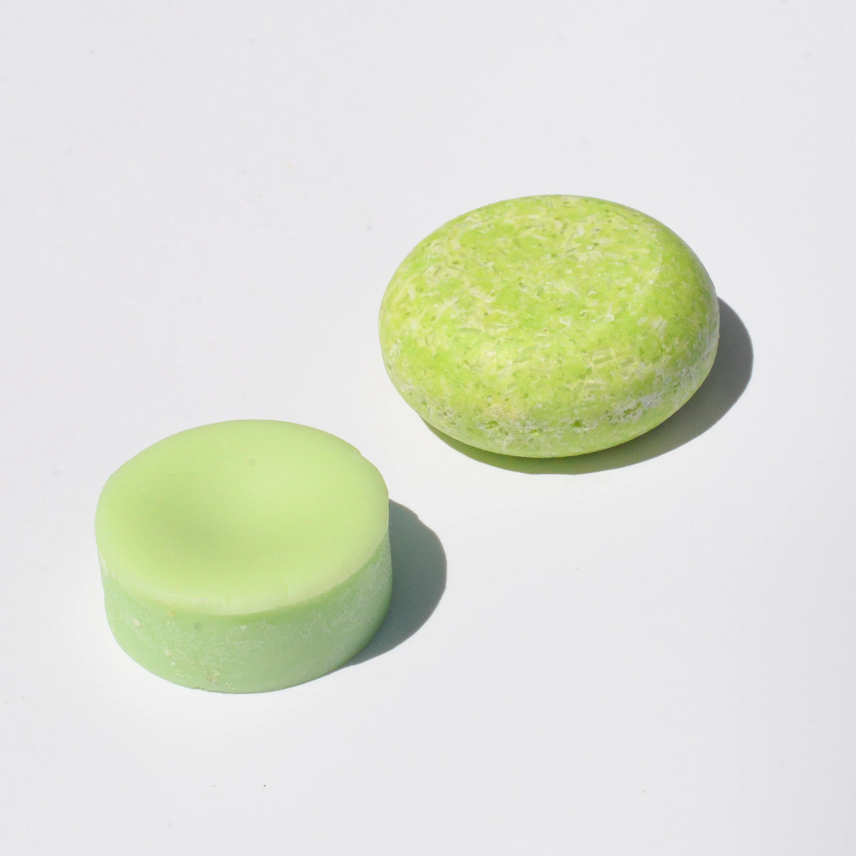 Isla Shampoo and Conditioner Bar Set - Image 3