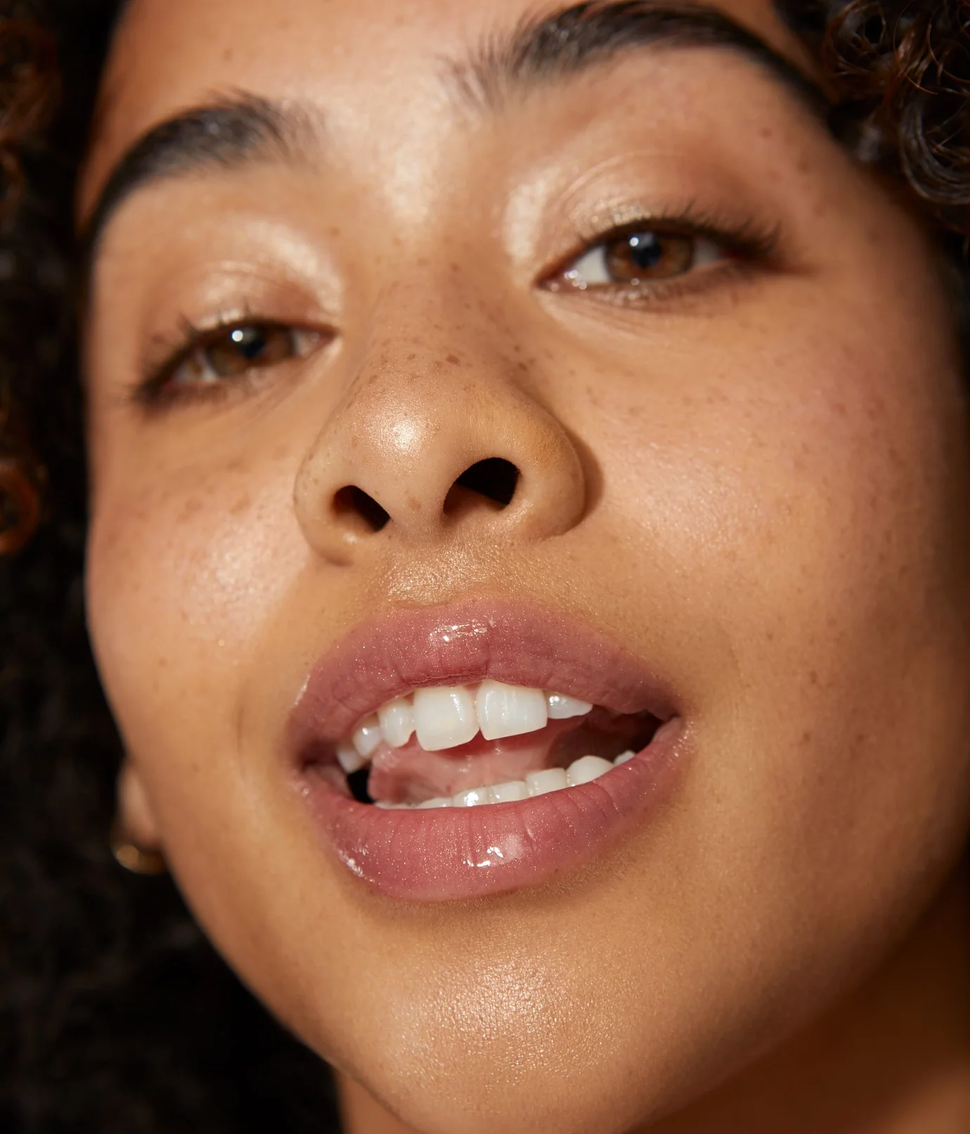 Lip Gloss - Blossom (Pink) - Image 6