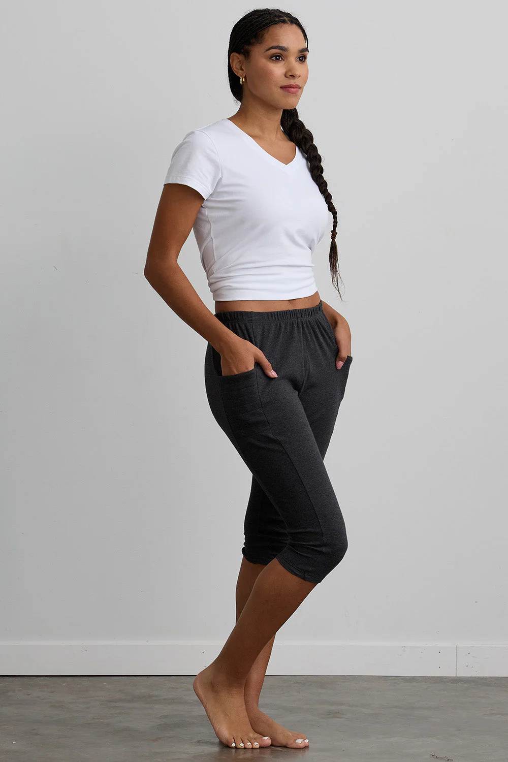 Women's Organic 100% Cotton Capri Leggings with Pockets - Image 5